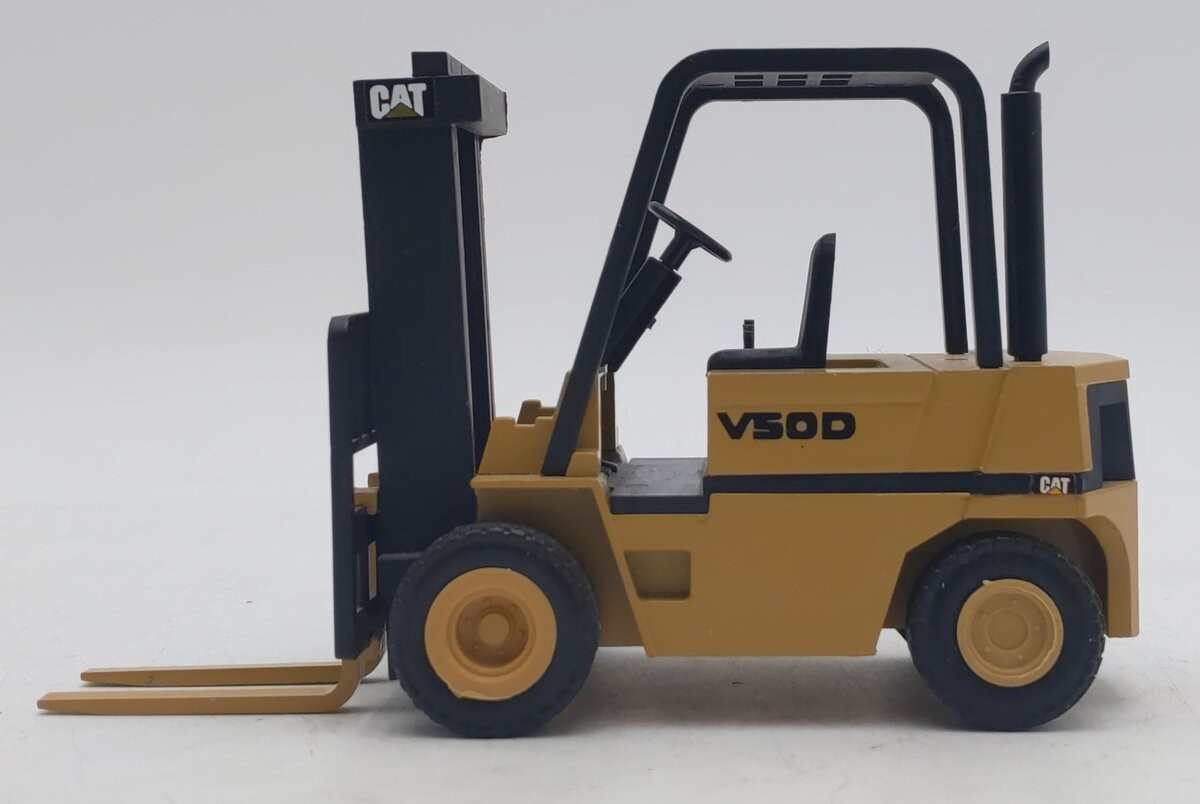 NZG 309 1:25 Die-Cast Caterpillar V-50D Fork Lift Truck LN/Box