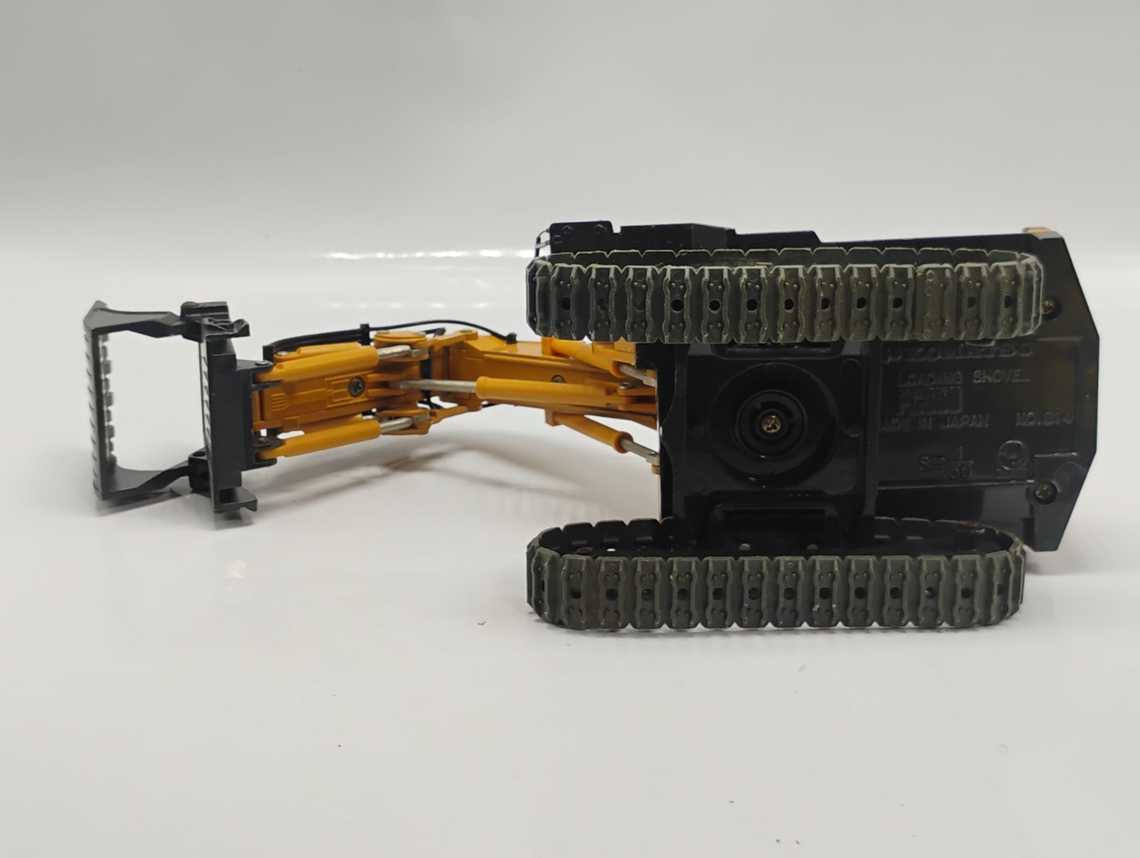 Shinsei 1:50 Scale Komatsu PC650 Loading Shovel Made In Japan
