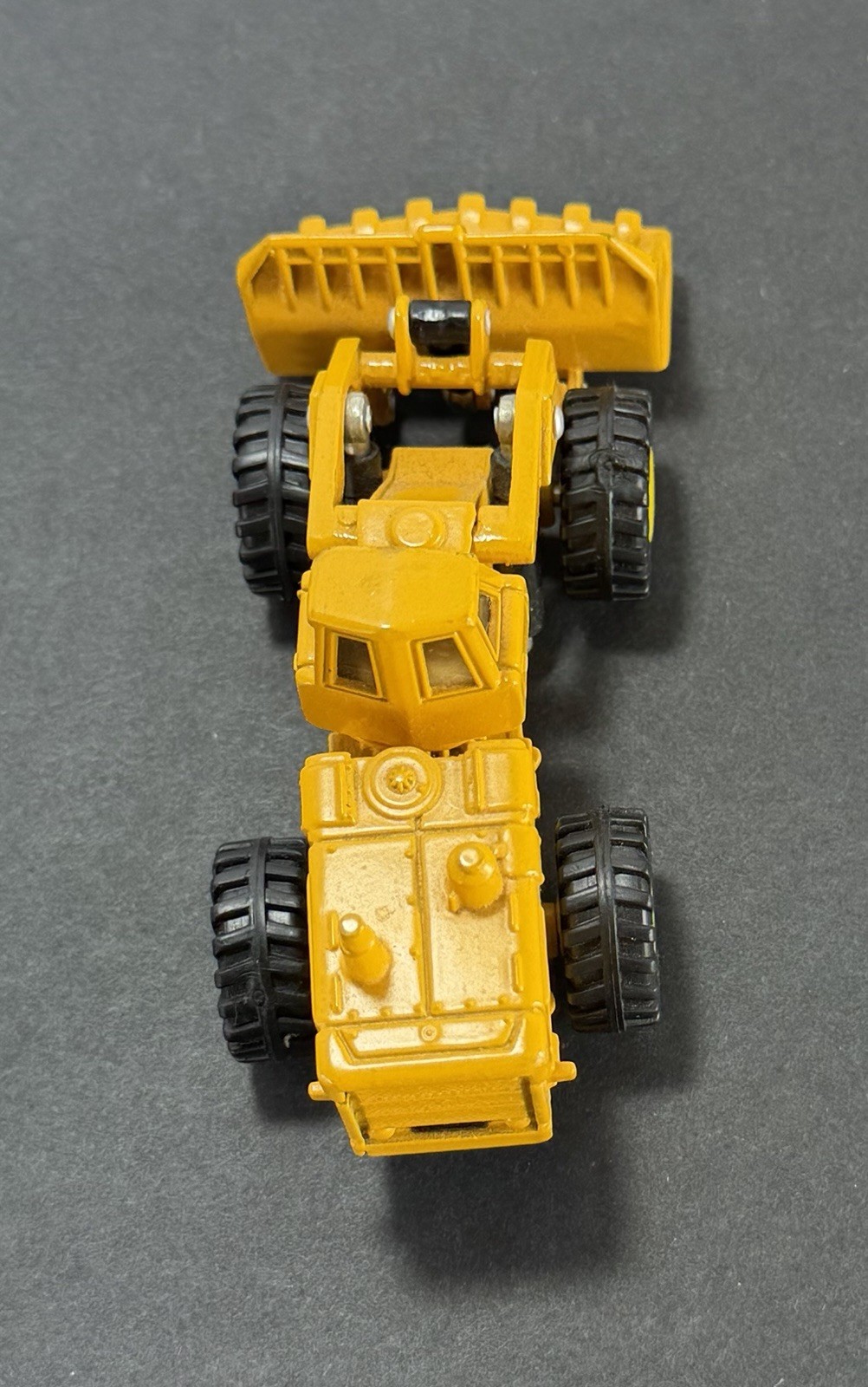 ERTL Wheel Loader 560 – No. 1850 International Harvester Mighty Movers Die Cast