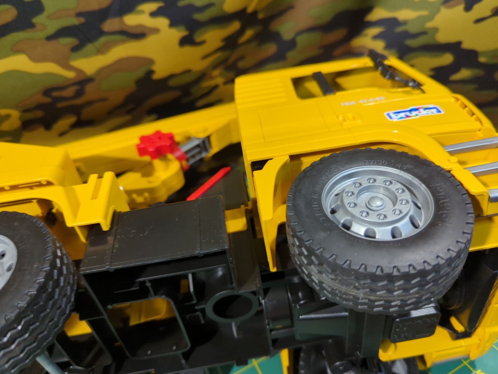 Bruder MAN Tele-Crane TC-4500 TGA 41.440 Construction Toy Truck Germany