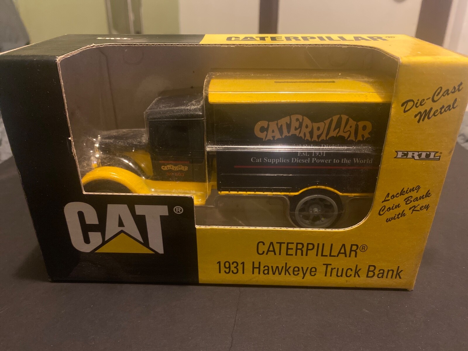Vintage 1996 ERTL 1/34 Scale Caterpillar 1931 Hawkeye Truck Coin Bank #2353