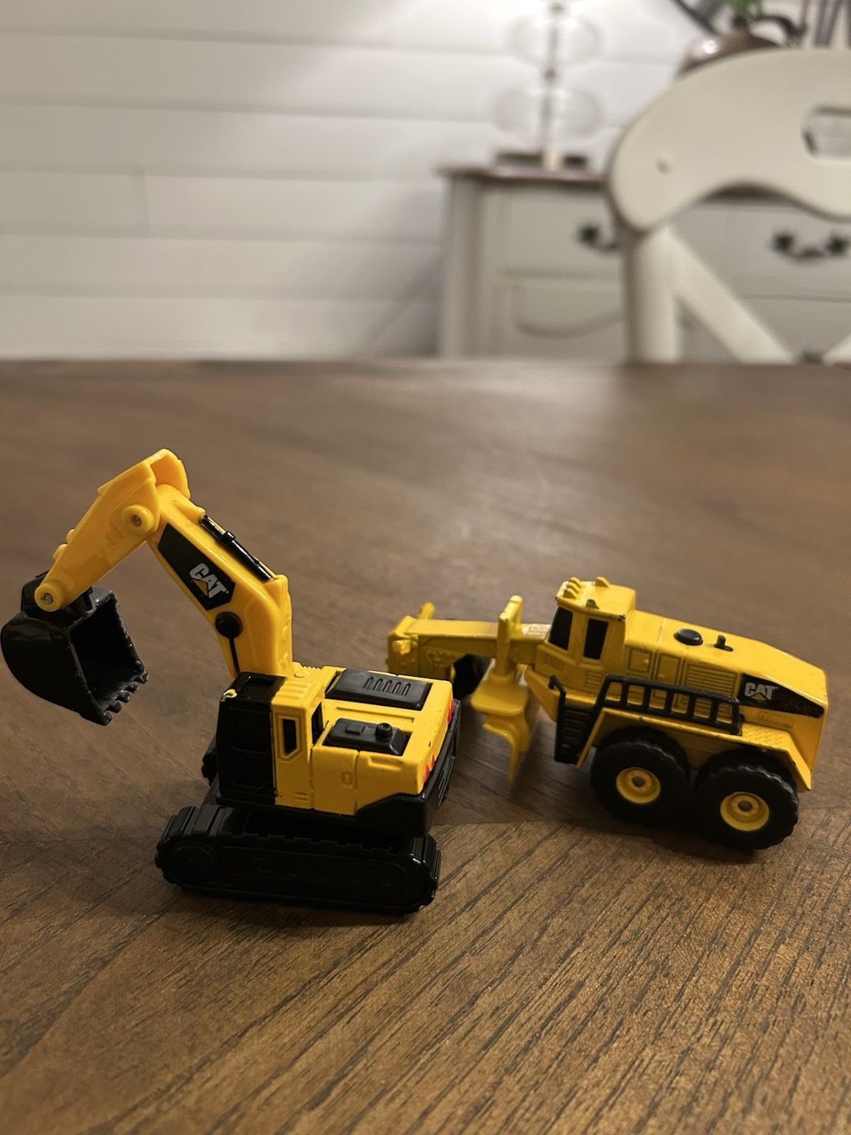 Cat Caterpillar Mini Excavator Road Grader Diecast Metal/Plastic Combo
