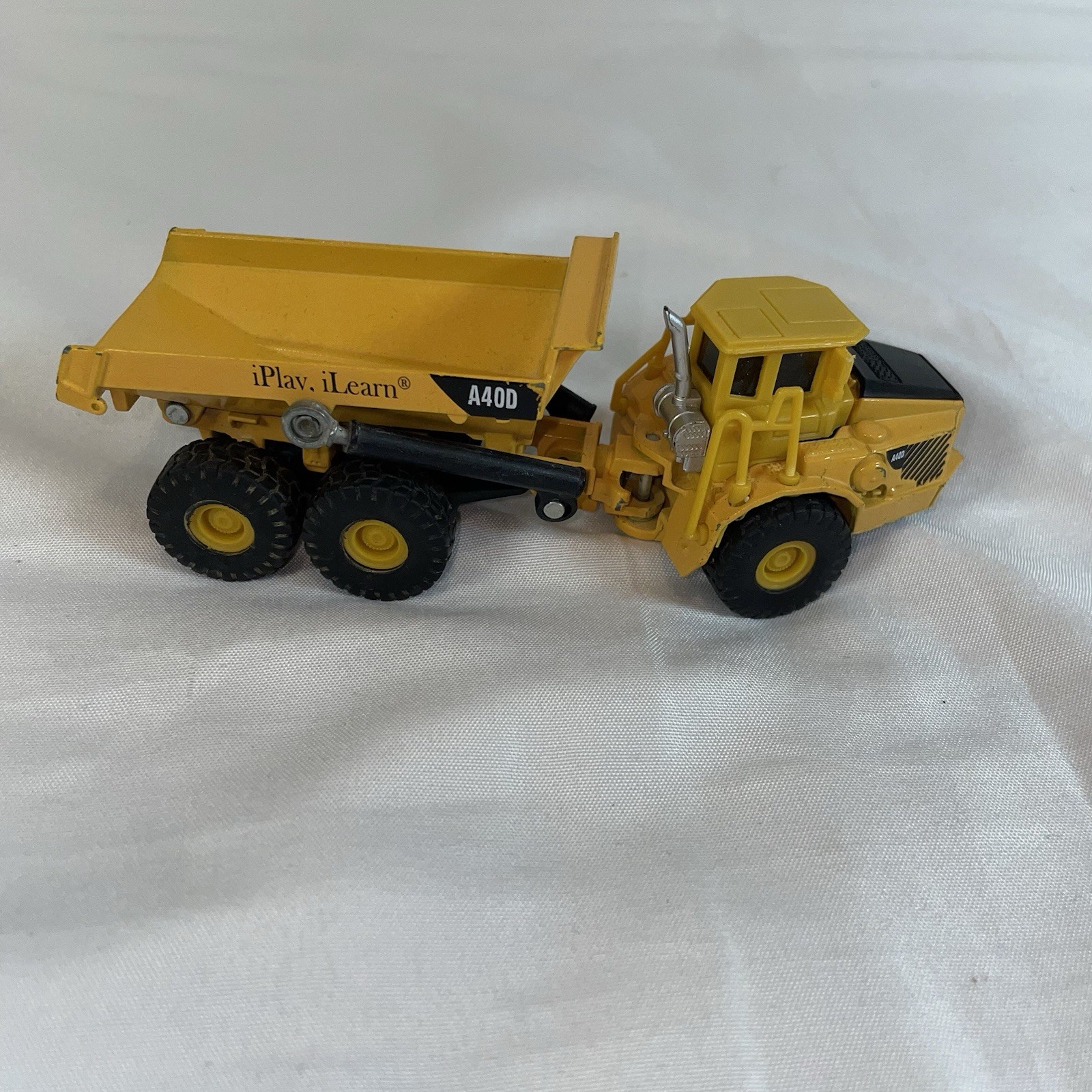iPlay iLearn A40D Articulated Dump Truck Yellow Construction Toy Vehicle 5 Inch