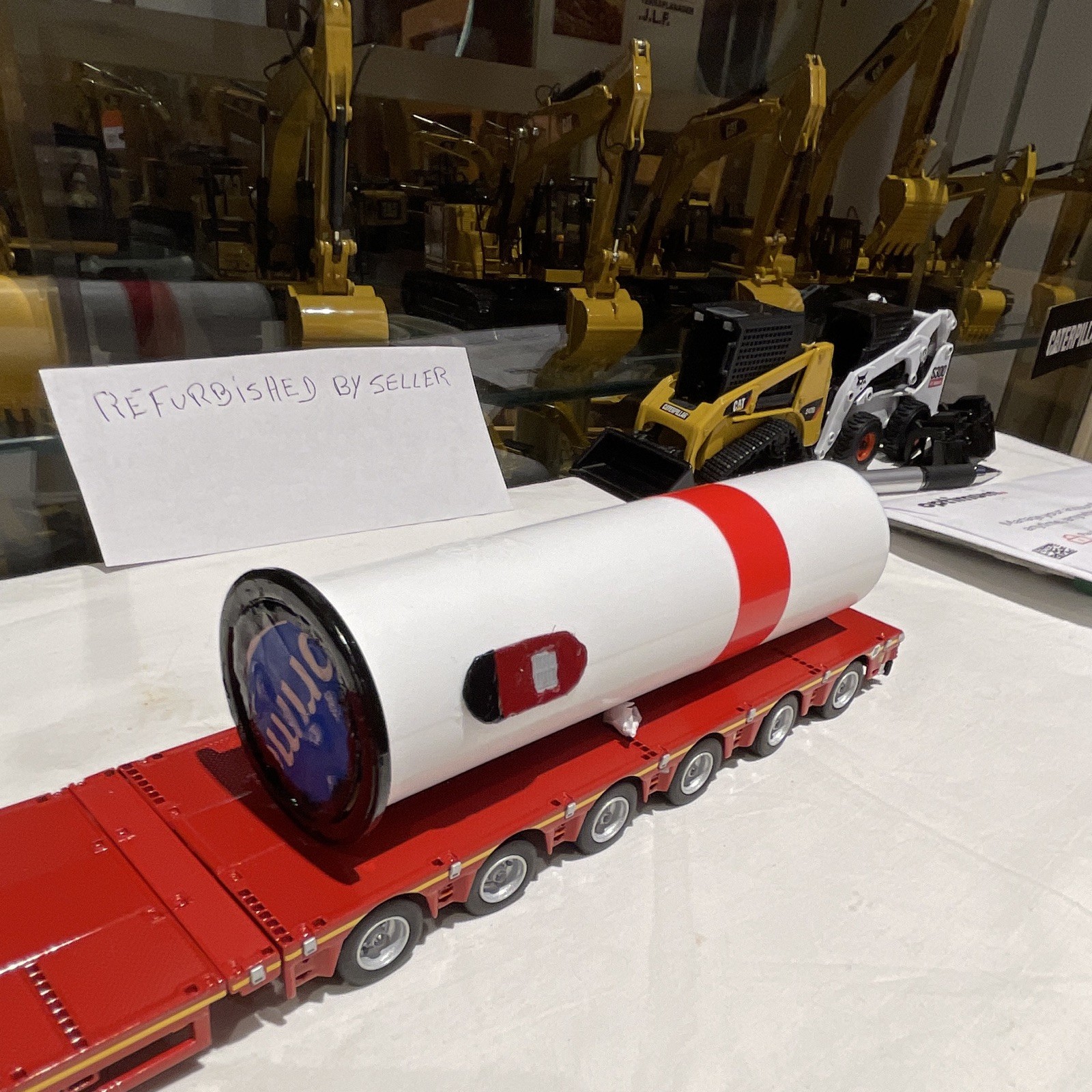 Construction Lowboy Heavy Haul Trailer Diecast Model White Red Cylinder Load