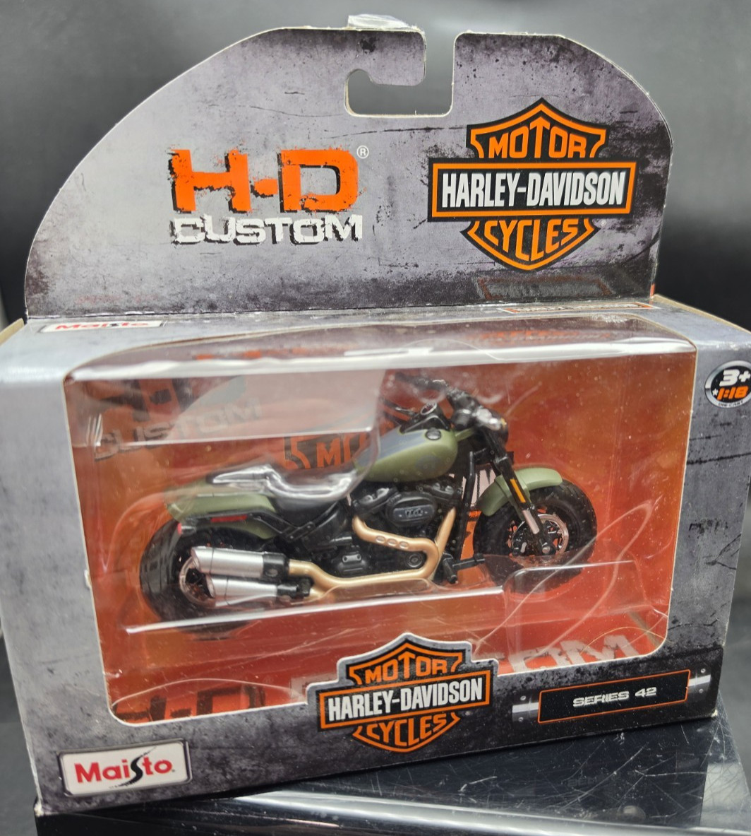 Maisto 1/18 HARLEY-DAVIDSON Motorcycles Fat Bob 114 #3136042