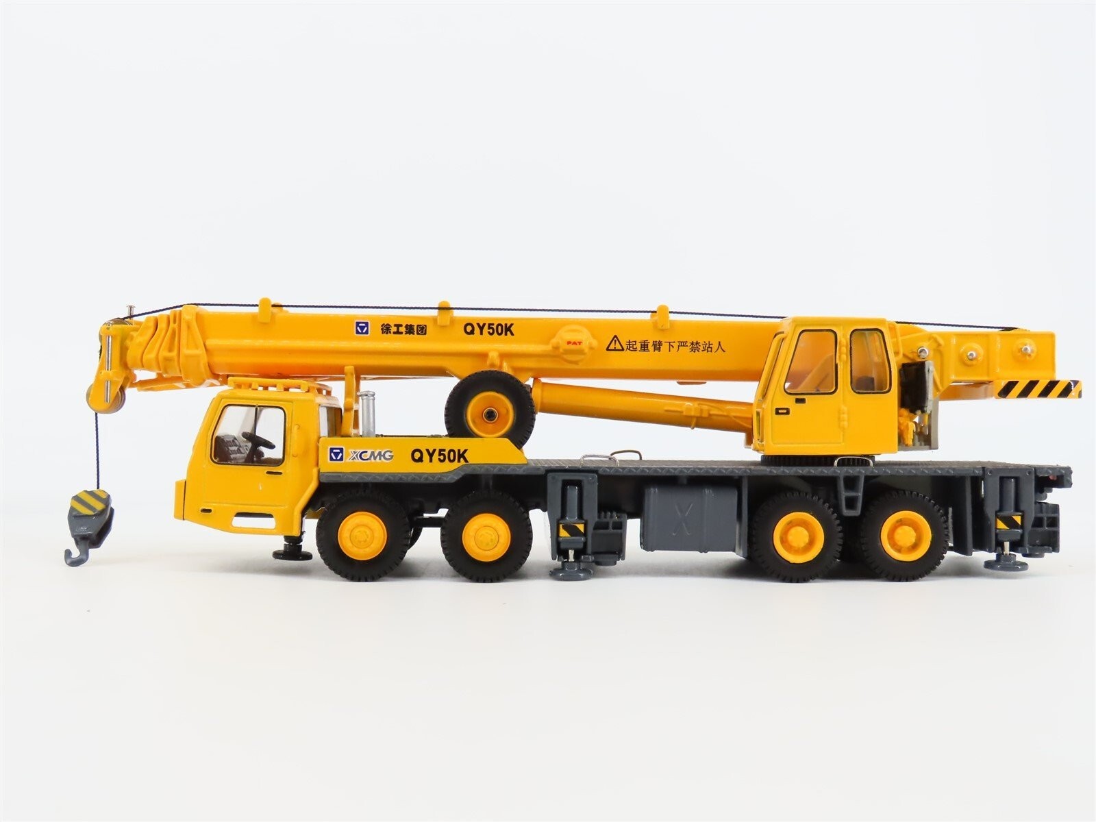 XCMG QY50K Mobile Crane – China 1:50 Scale Diecast Model