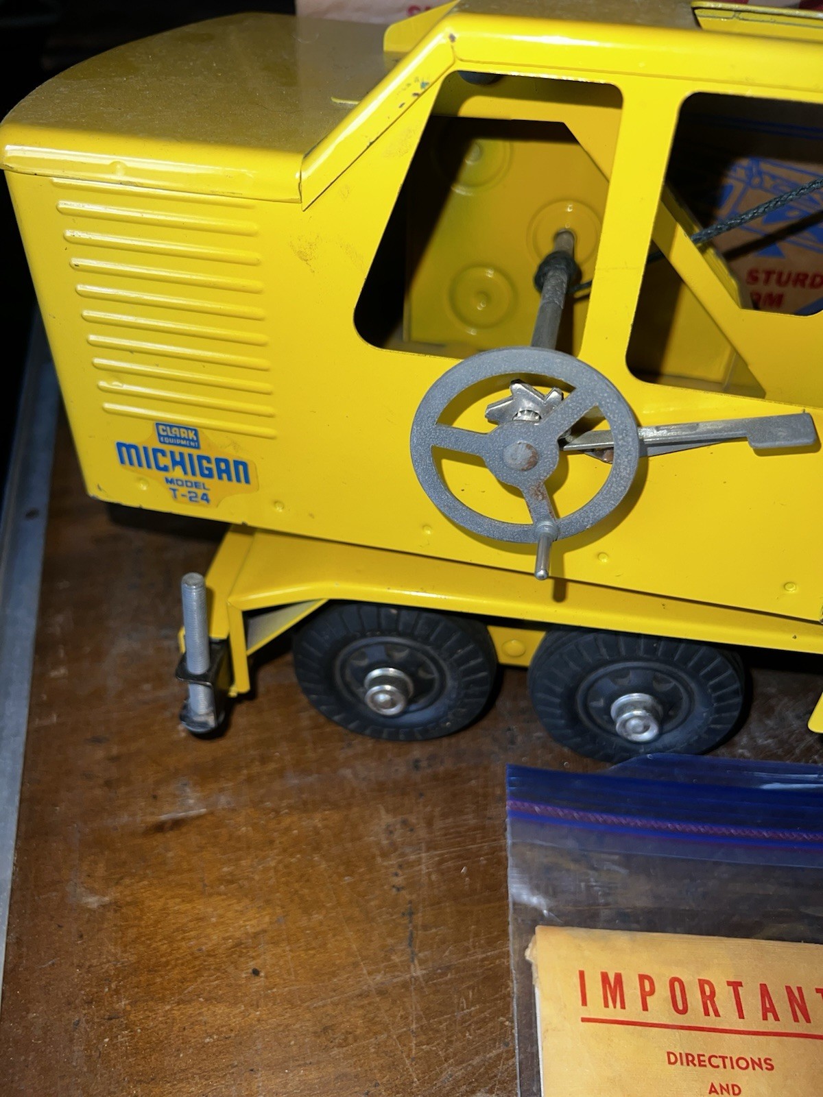 Nylint Michigan T-24 Ver. 1 VINTAGE 1955 Clark Crane Model Steel No 2200 w Box