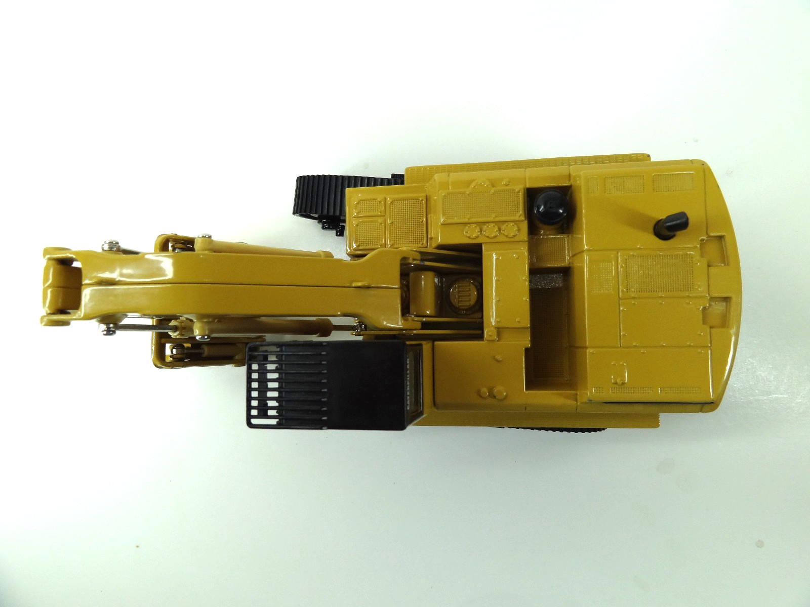 ERTL 1/50 SCALE CAT 5080 FRONT SHOVEL – No box