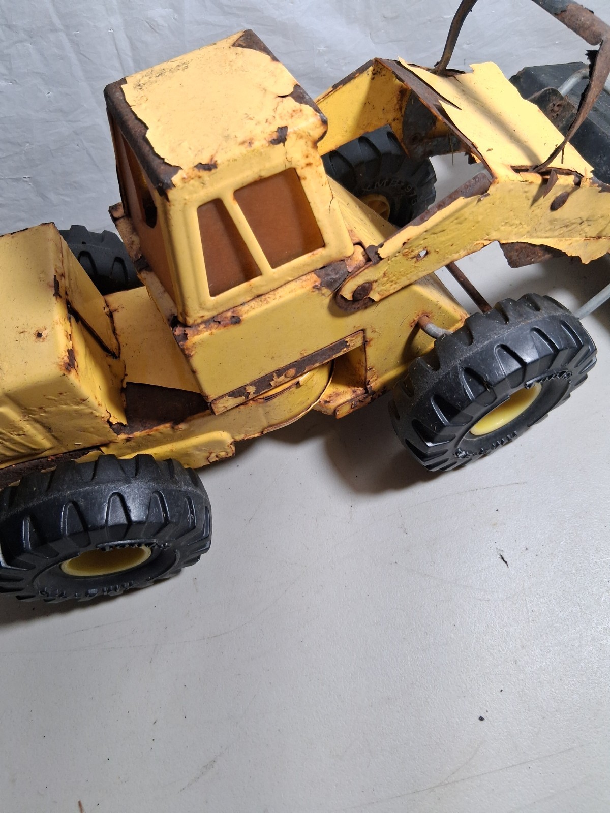 Vintage Tonka Pressed Steel Loader – Fixer Upper / Restoration Project – As Is