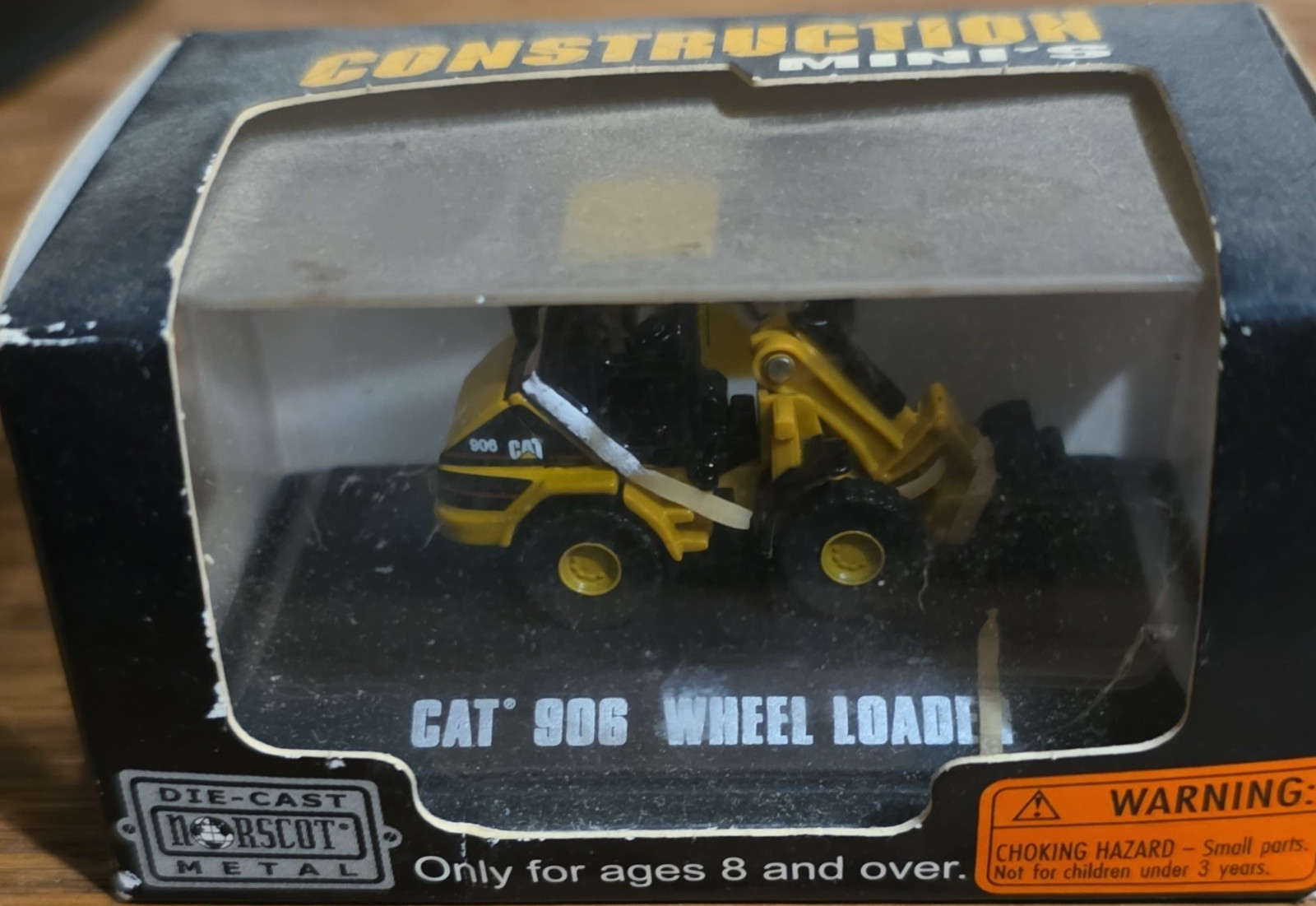Norscot CAT 906 Wheel Loader Die-cast Metal Construction Minis Yellow Black Toy