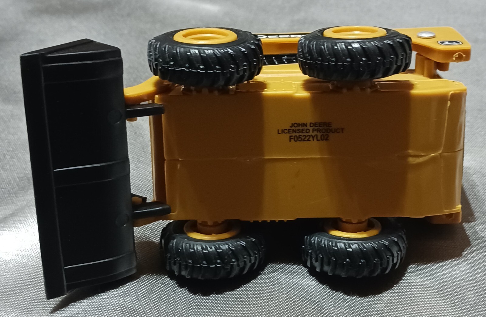John Deere Skid Steer Loader 4&Prime;x2.5&Prime; Hard Plastic Toy F0522YL02