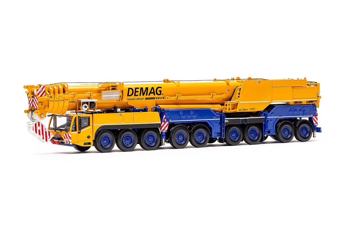 IMC 80-1007 Tadano Demag AC700-9 Mobile Crane – 1/50 Die-cast MIB
