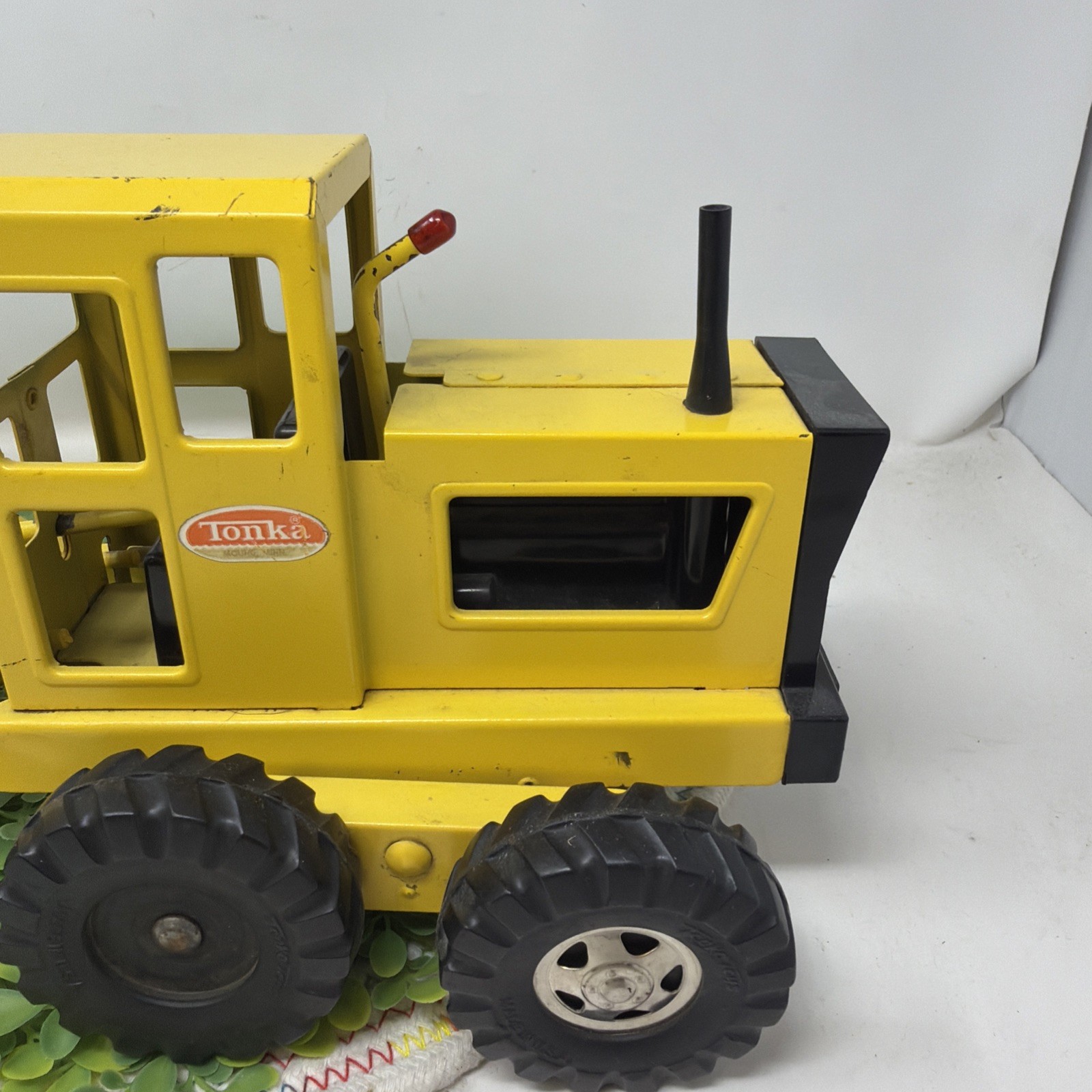 Vintage 1960s Tonka Yellow Road Grader Rolled Pressed Steel 17&Prime;