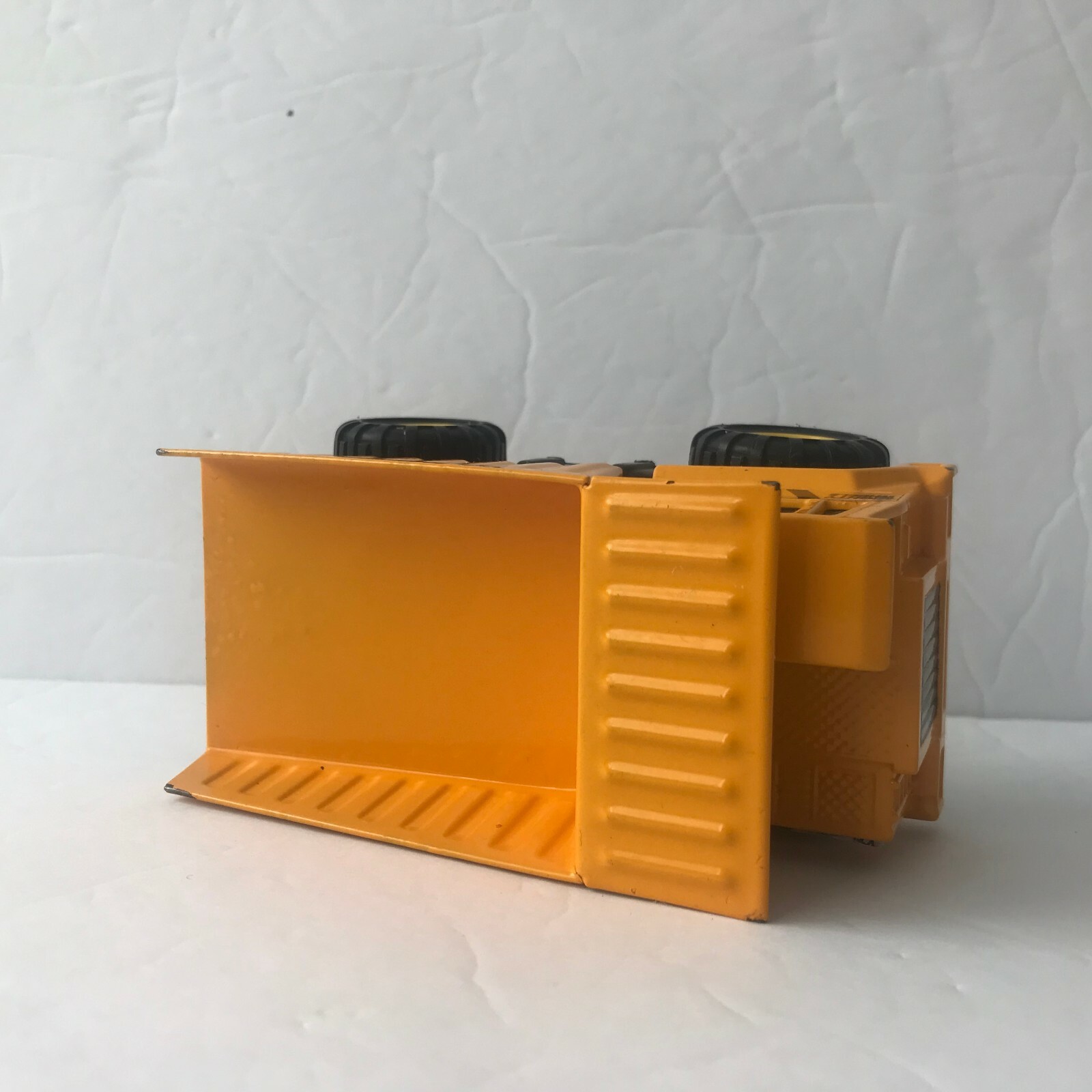 SOMA Mighty Wheels Dump Truck Front End Loader Construction Yellow Metal Plastic