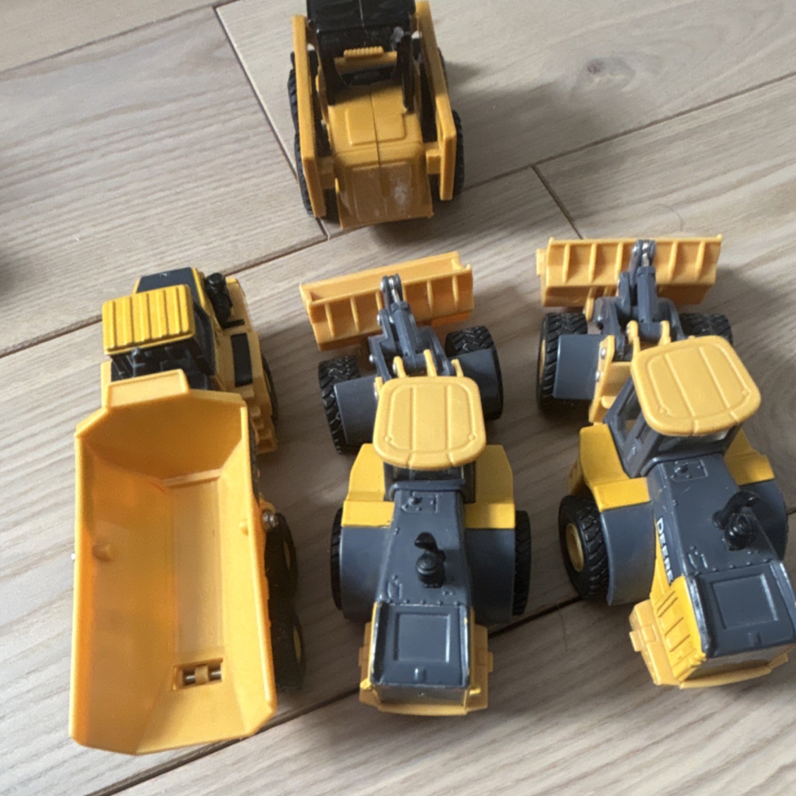 Tomy John Deere Loader Dump Truck Construction Vehicles Plastic Yellow and Grey