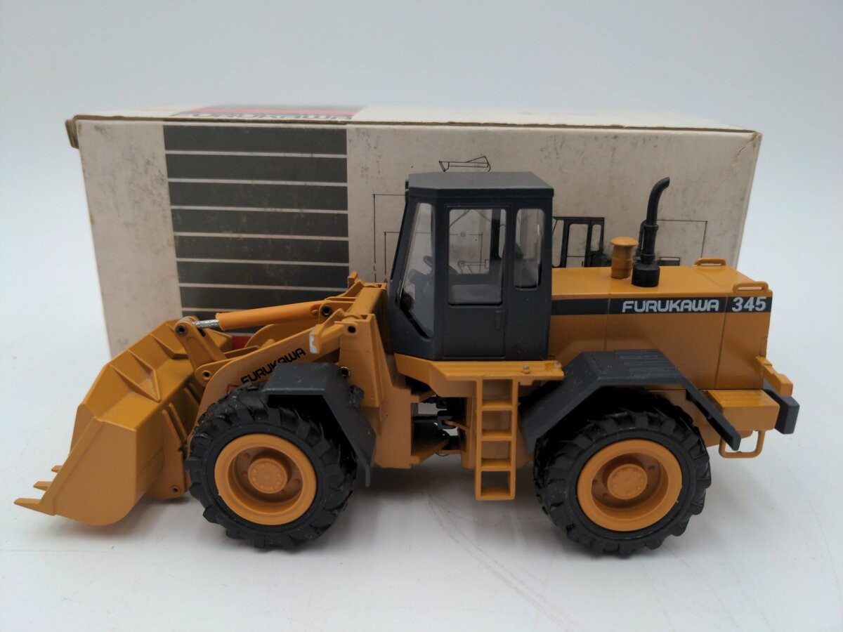 Conrad 2421 1:50 Furukawa 345 Wheel Loader/Box