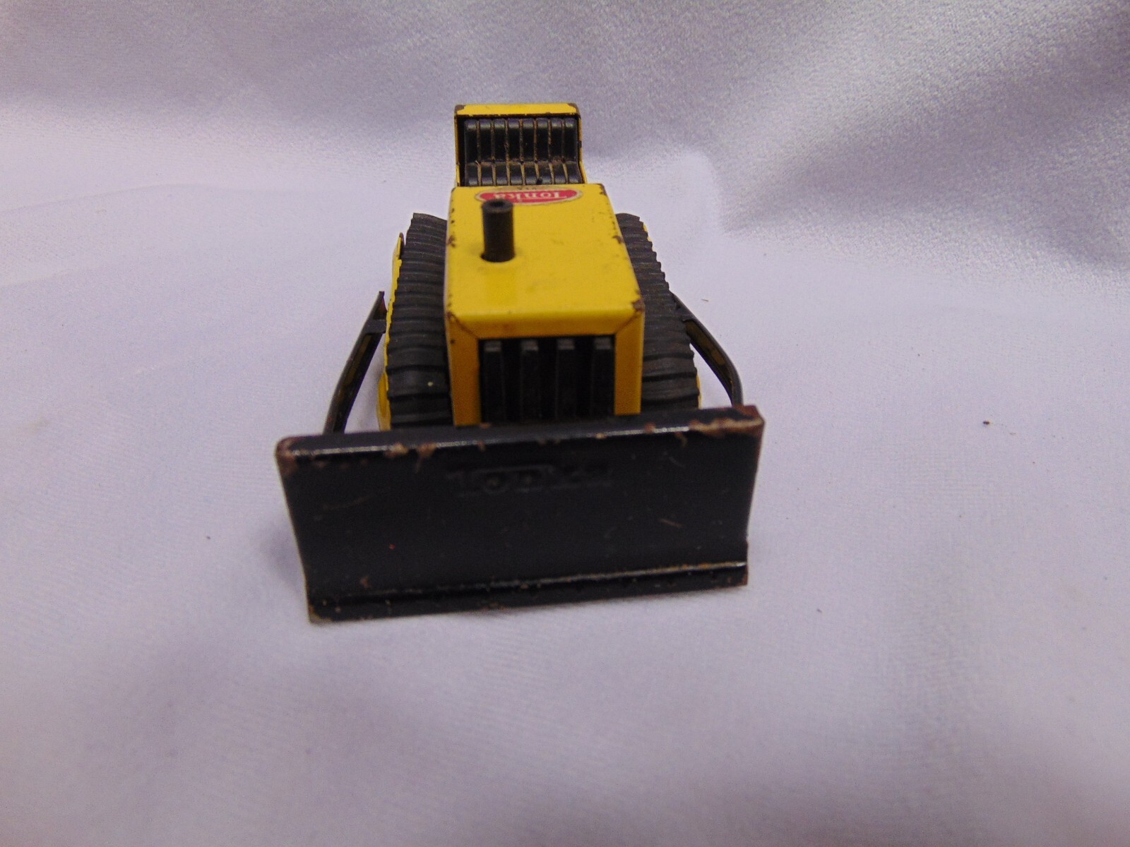 Vintage Tonka toys small metal & plastic tractor plow USA 4&Prime; x 2 1/2&Prime; x 1 1/2&Prime;