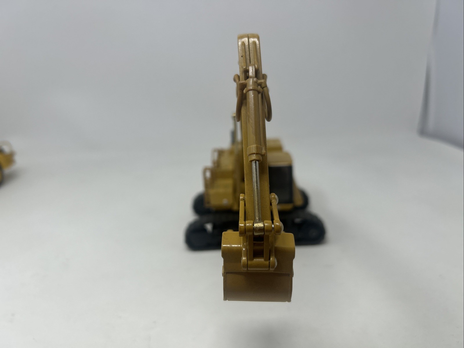 CAT 365B L Series II Hydraulic Excavator 1:50 Model Clean & Mint