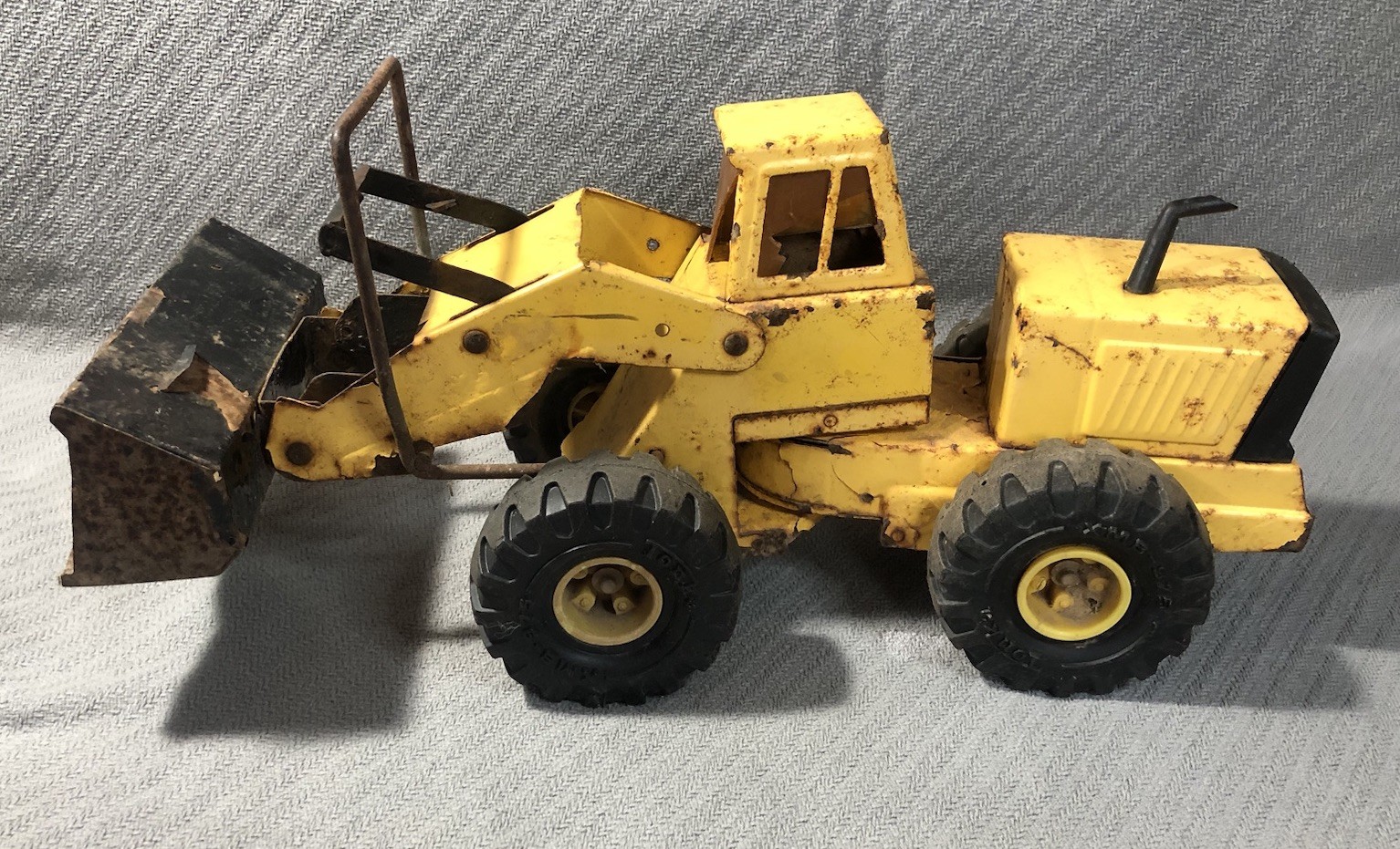 VINTAGE Mighty Tonka Truck Turbo Diesel Front End Loader XMB-975