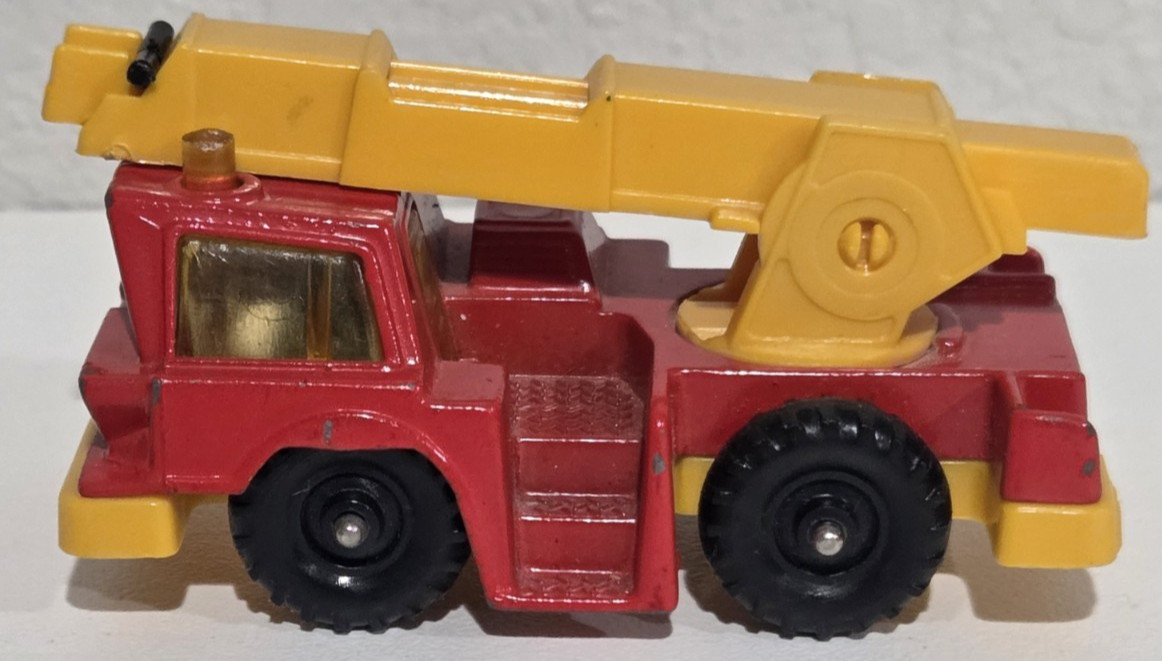 Vintage 1973 Corgi Juniors Mobile Crane GREAT BRITAIN R375 Die-Cast