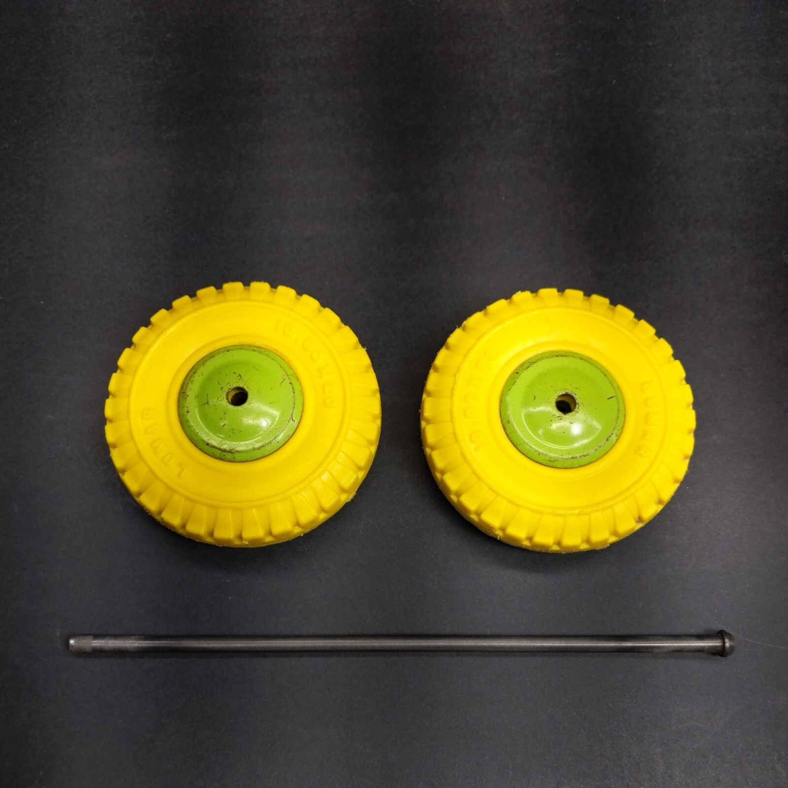 Marx Lumar Yellow Tires Green Hubcaps Axle Assembly 10.00×20 Wheels Contractors