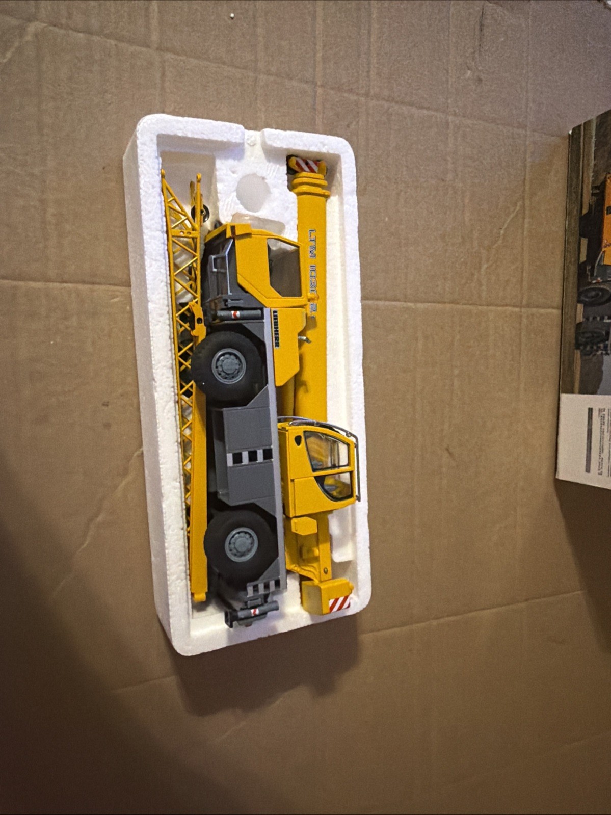 Liebherr LTM 1030-2.1 – 1:50 MOBILE CRANE 2105-06 New