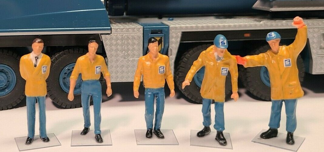 1/50 SARENS GEN II Construction Figures (5) – authentic colors and decals!