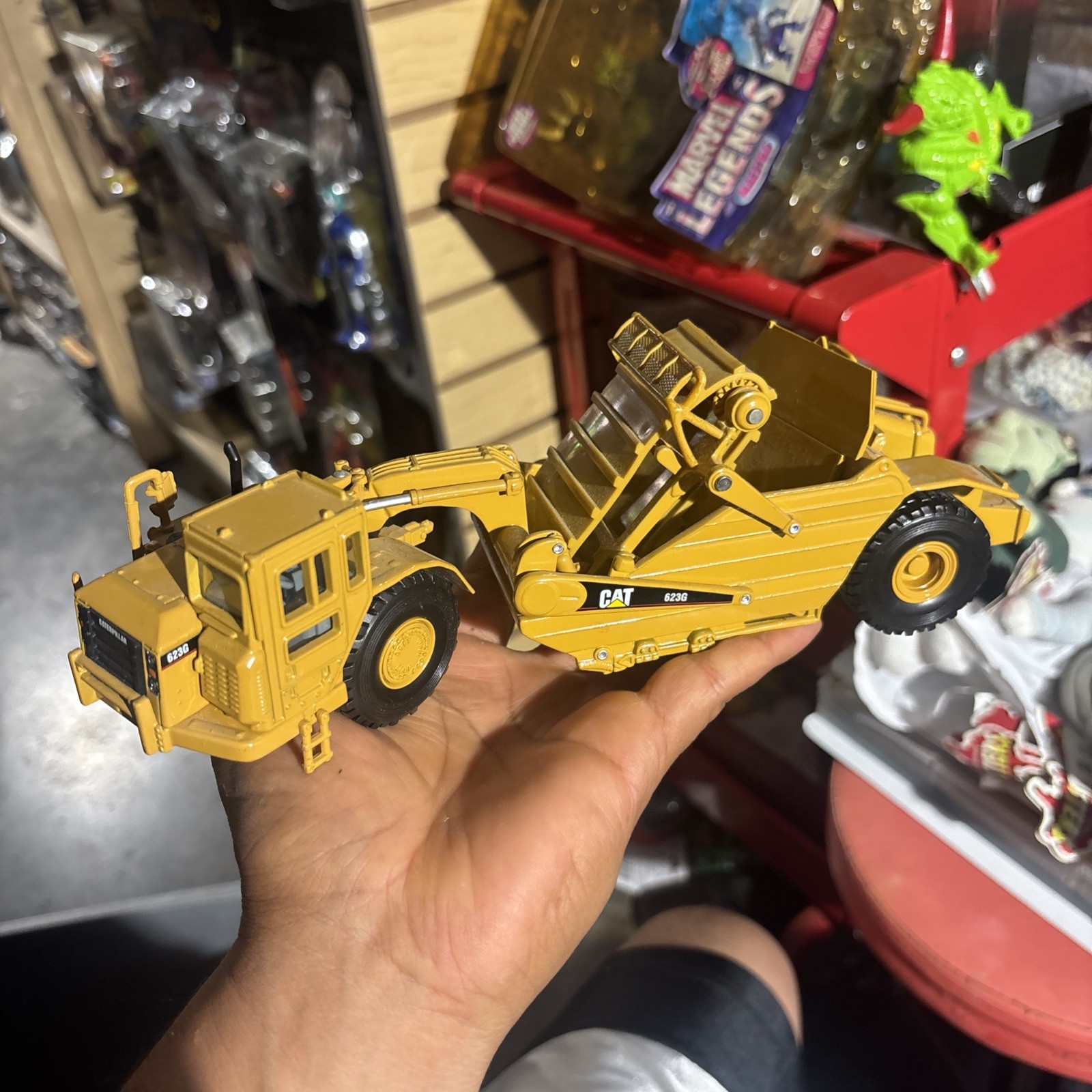 Yellow 2004 Norscot 1:50 Caterpillar CAT 623G Elevating Scraper ~~Shelved ONLY~~