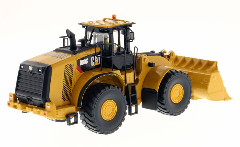 DIECAST MASTERS – CATERPILLAR 980K Wheel Loader for Rock with Ope…