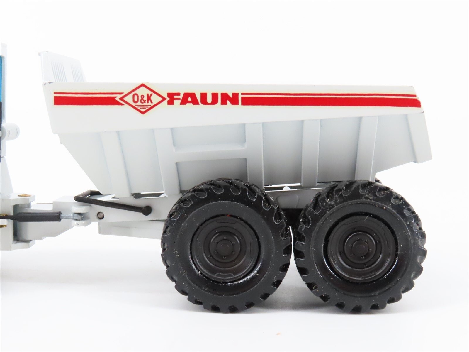 O&K Faun D23.2 Articulated Dump Truck – White – NZG 1:50 Scale Model #301 New