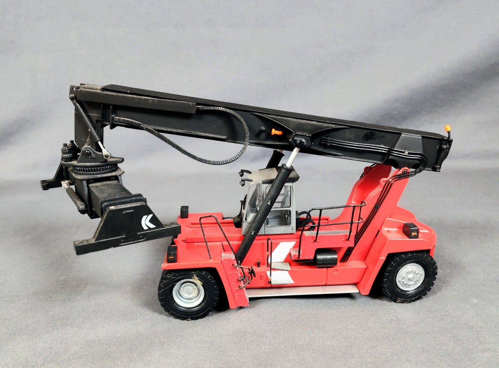RARE Motorart Kalmar ContChamp 1:50 Diecast Container Stacker Germany
