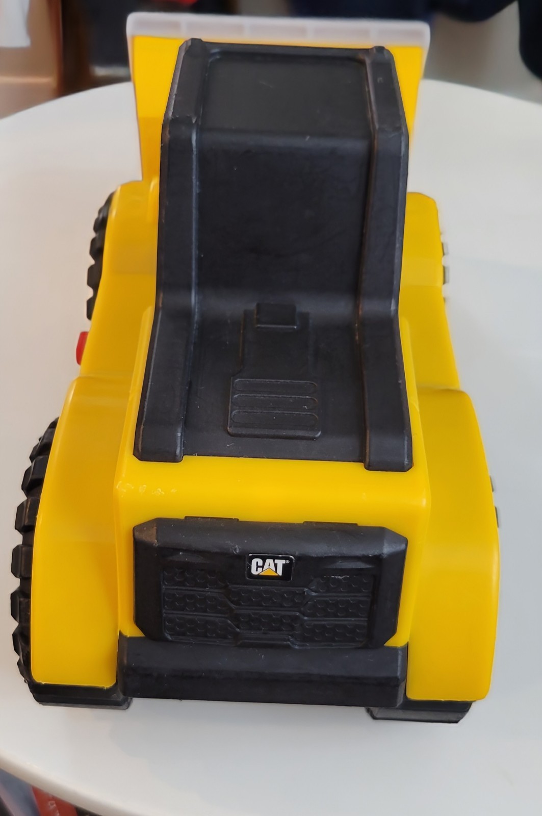 CAT Construction Toy, Tough Machines Toy Front Loader With Lights And Sounds.