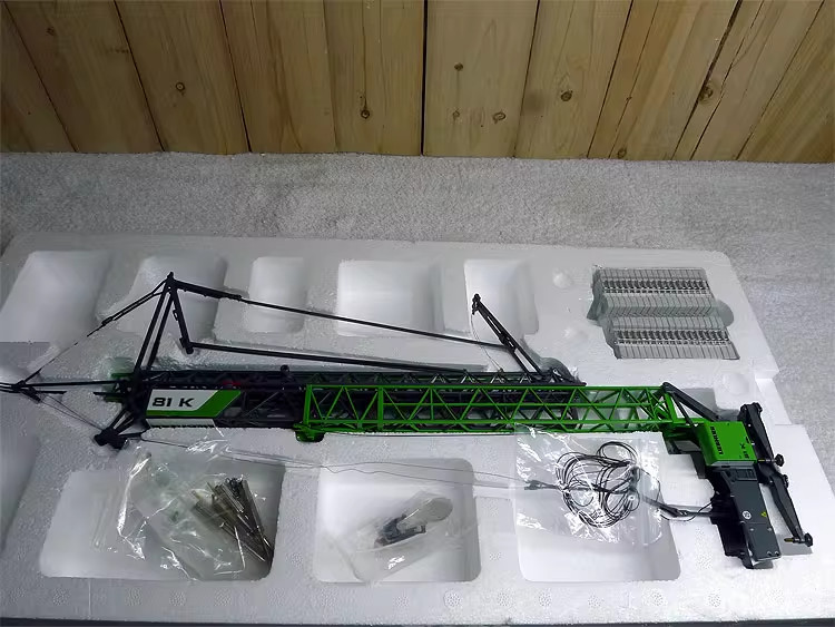 1/50 NZG 870-02 Volk Bau Liebherr 81 K Fast Erecting Tower Crane Diecast Model