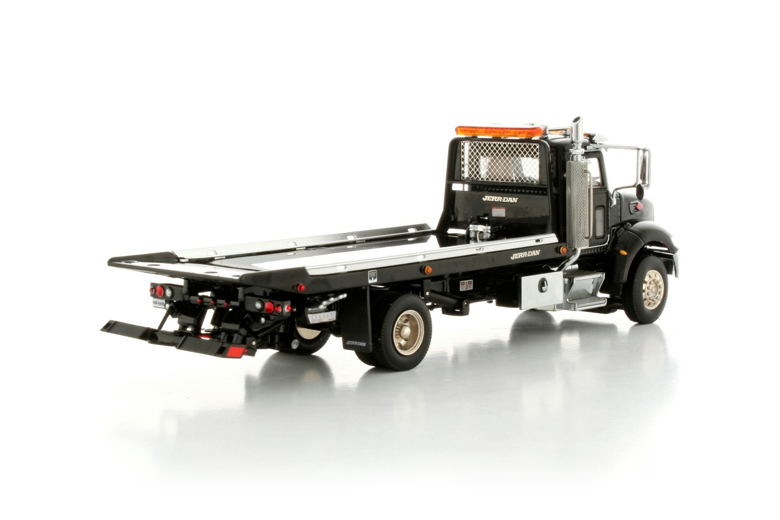 Peterbilt Jerr-Dan Rollback Truck – « BLACK » – 1/50 – TWH #080-01100