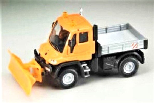 MDP 19241 Mercedes-Benz Unimog U300 Truck w/Snow Plow – Orange/Silver 1/87 HO MB