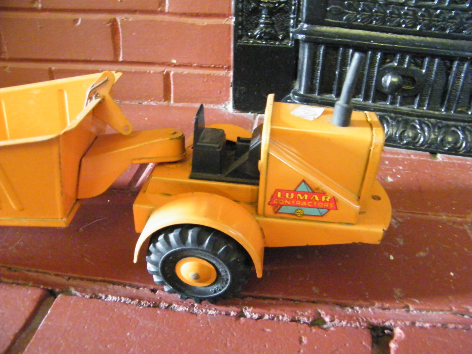 Vintage Marx Pressed Steel Lumar Contractor Earth Hauler MINTY
