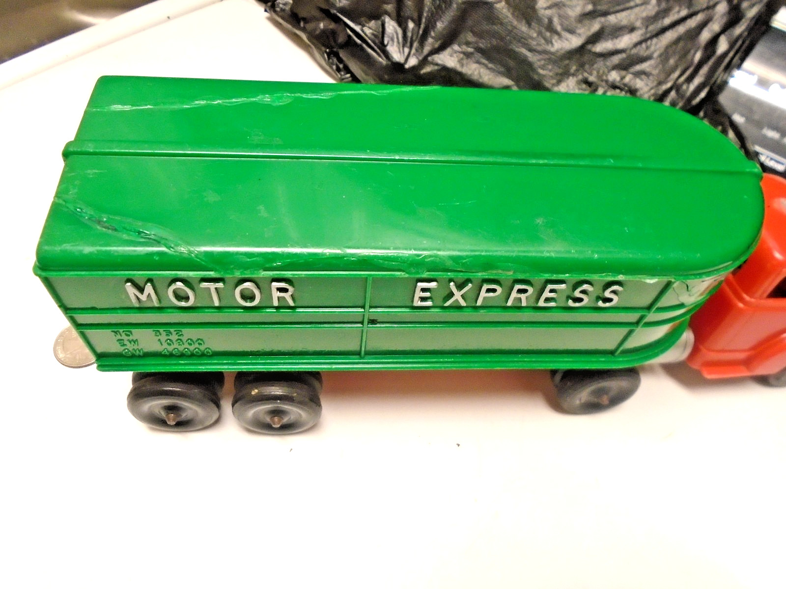 1950&rsquo;s Hubley Kiddie Toy #352 MOTOR EXPRESS Tractor and Trailer …Nice READ!