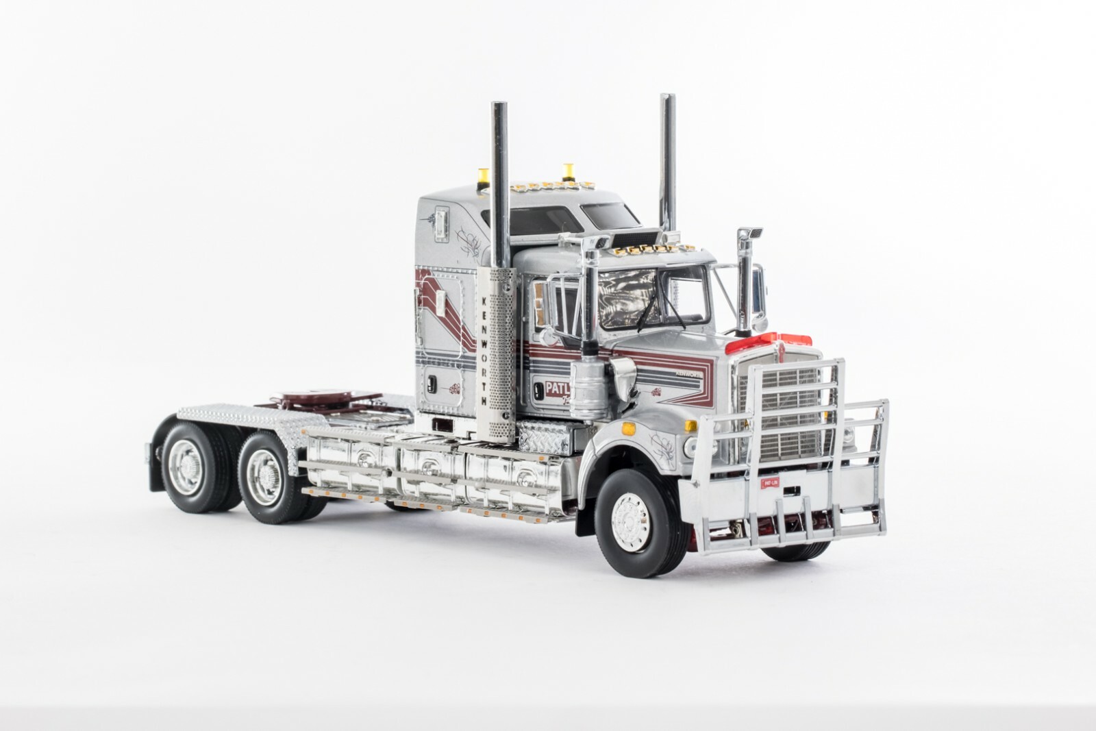 Kenworth C509 Prime Mover Truck – Patlin – Drake 1:50 Scale Model #Z01521 New