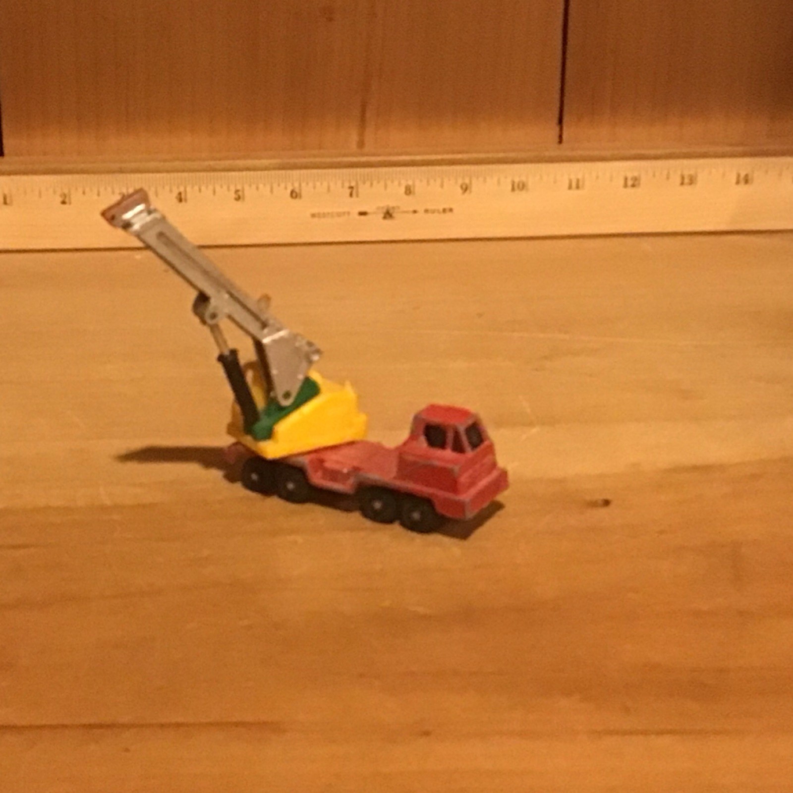 Matchbox Diecast Crane Truck Vehicle – Red Yellow Silver Black Green