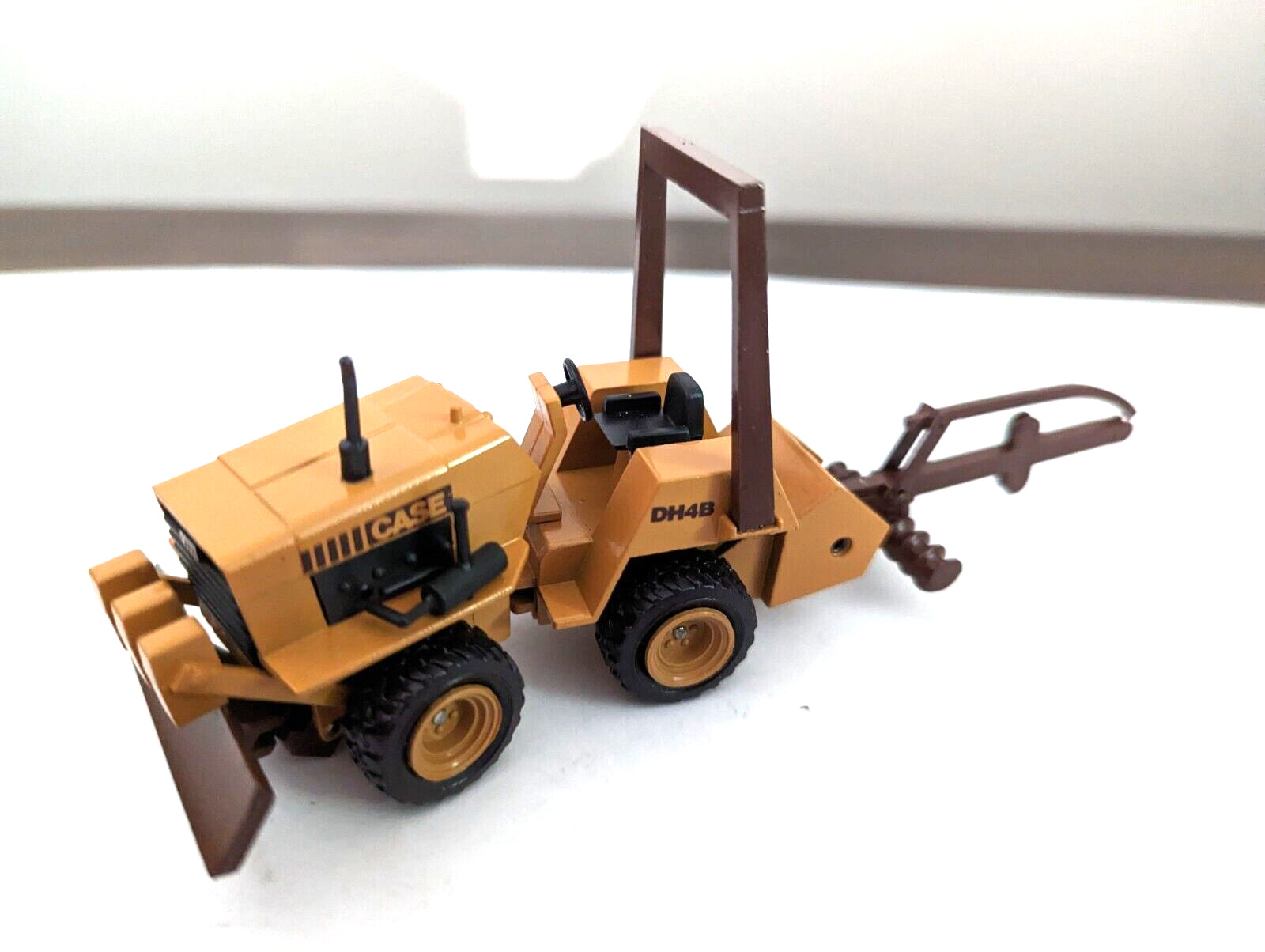 Case DH4B Trencher