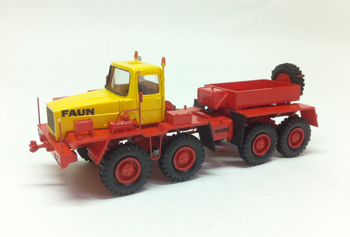 HO 1/87 FAUN HZ 46.40/49 8X8 TRANSPORT – DDR 1975 – Ready Made Resin Model