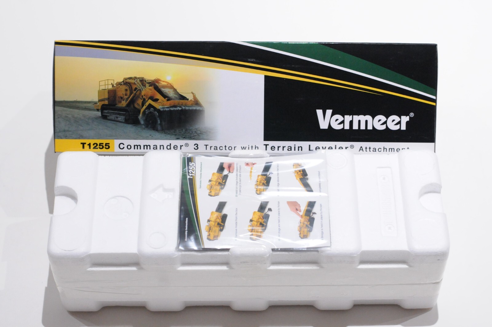 TWH VERMEER T1255 COMMANDER 3 TRACTOR WITH TERRAIN LEVELER SCALE 1:50 NEW TWH085