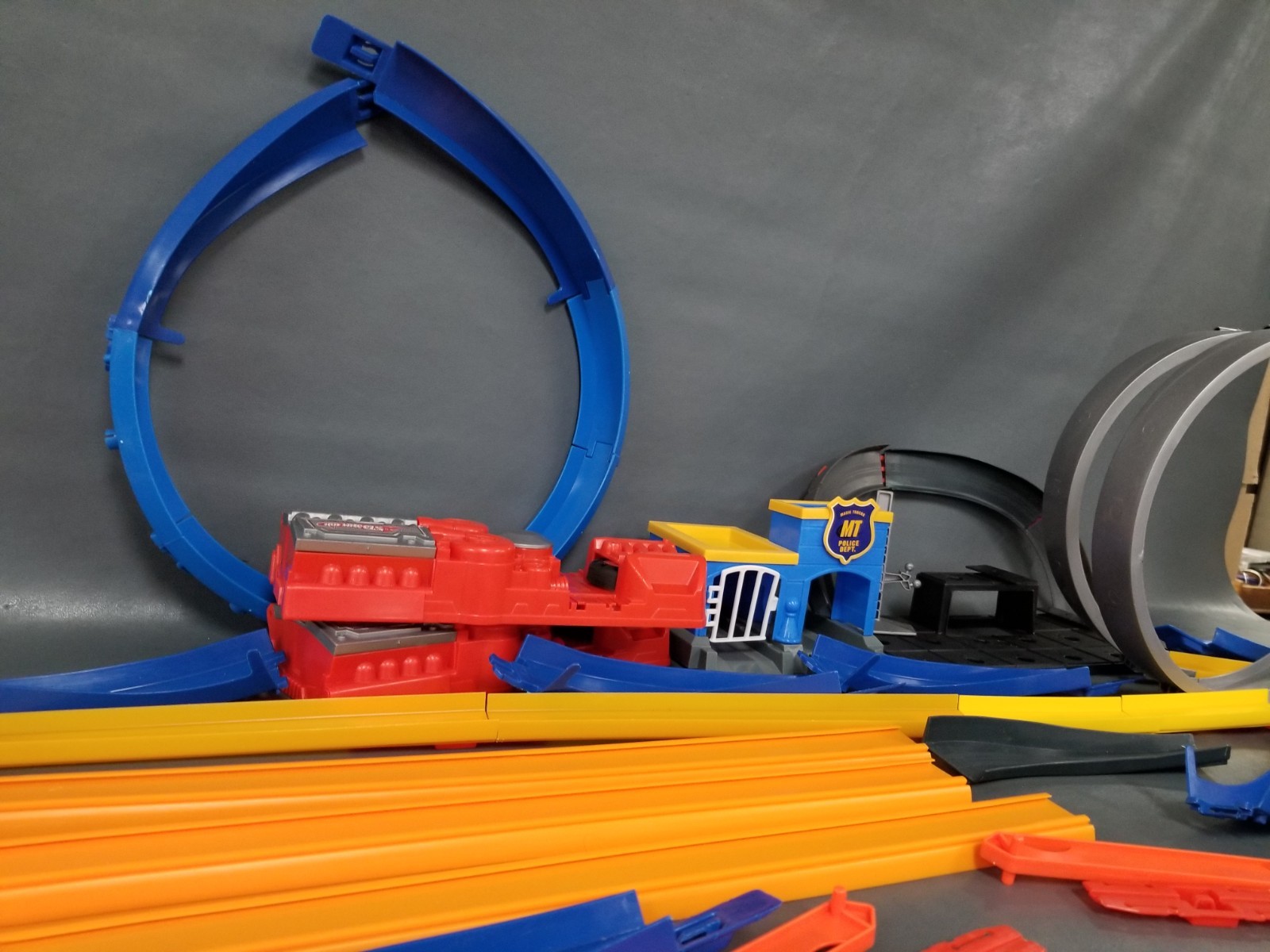Mattel Hot Wheels 2002 Magic Tracks Set Replacement Pieces Tracks Battery Cases