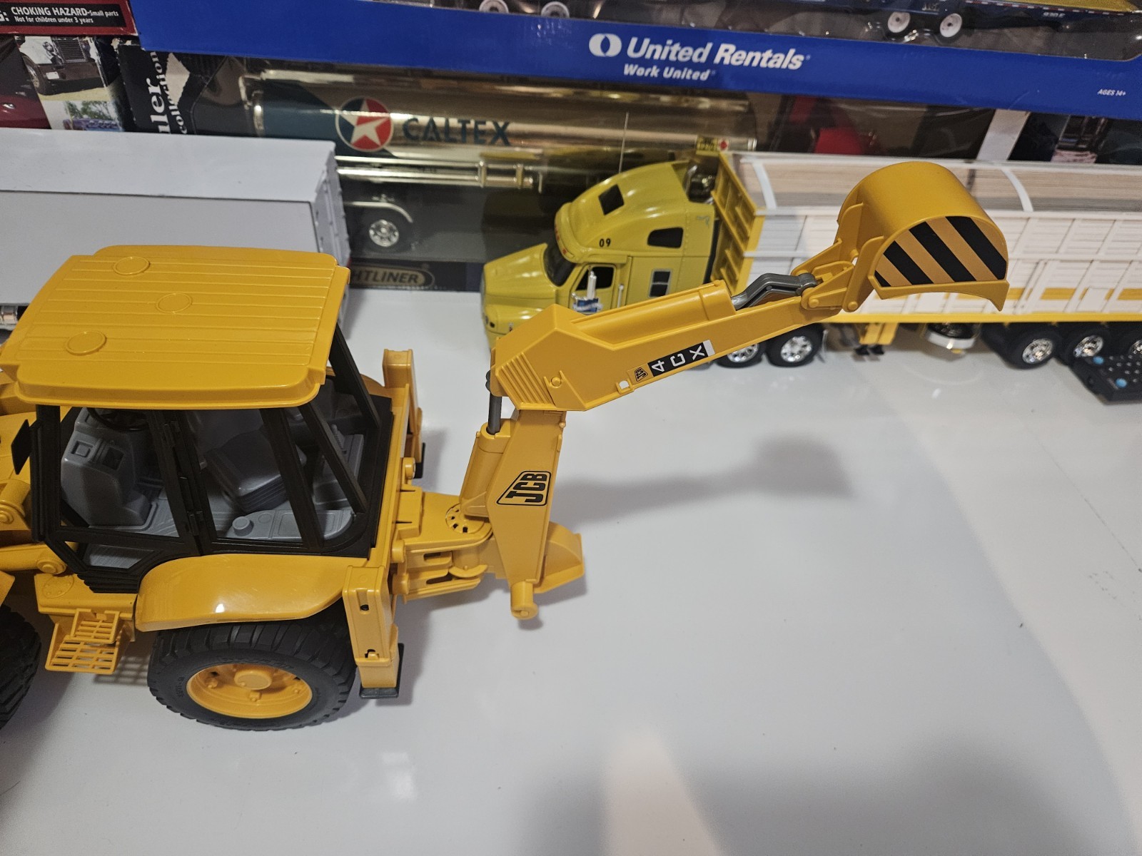 Bruder JCB 4CX Front End Loader Backhoe Plastic Truck Made in Germany