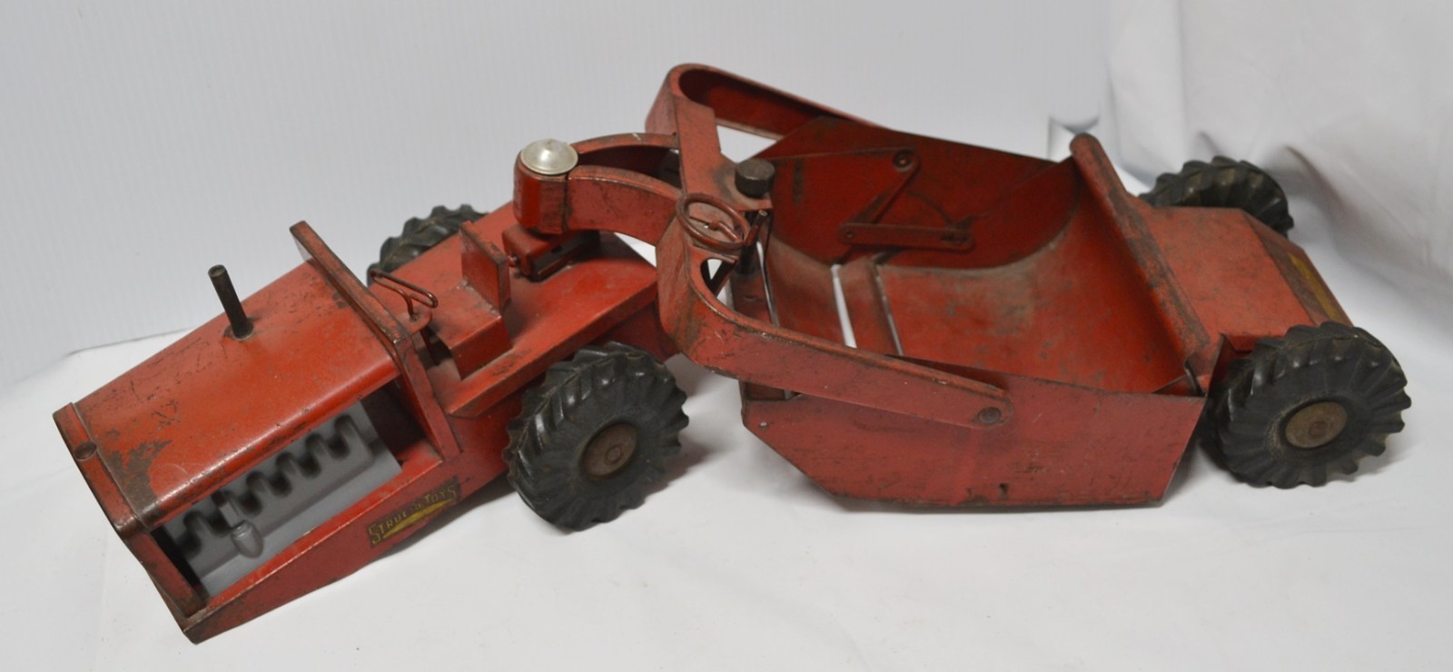 150’s Vintage Structo Earth Scraper Pressed Steel Toy