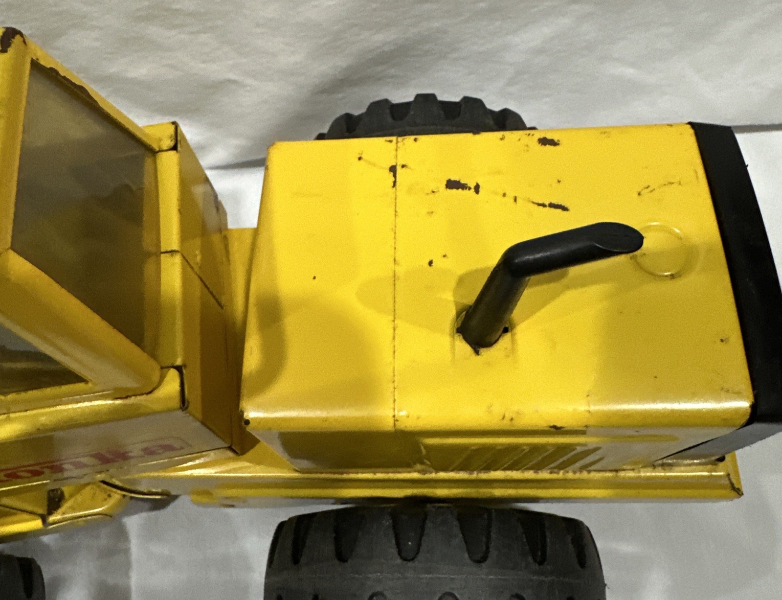 Vintage 1970’s -80’s Tonka Pressed Steel Front Loader XMB-975