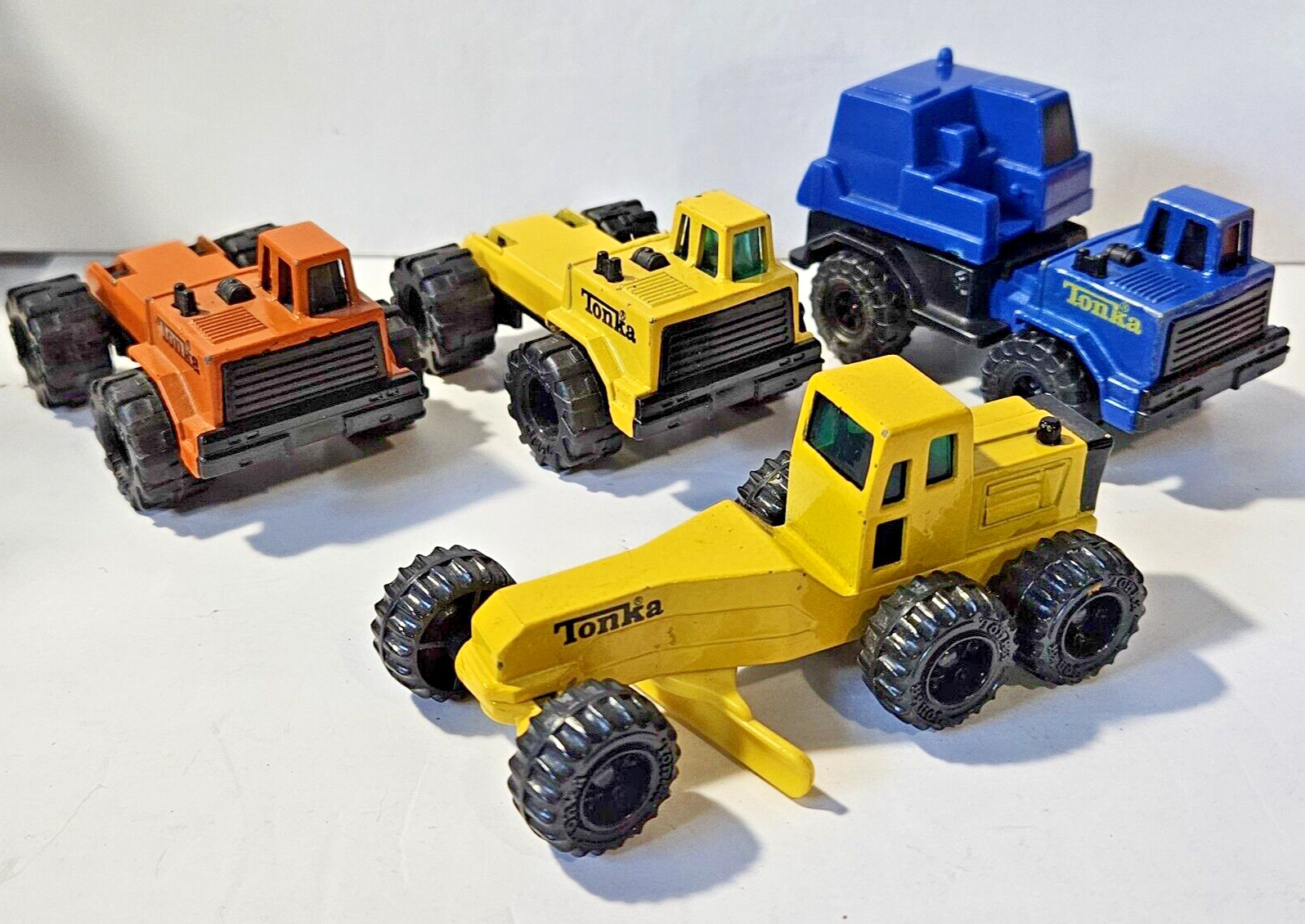 Lot of 4 1992 & 94 Tonka Diecast Construction Heavy Duty Equipment