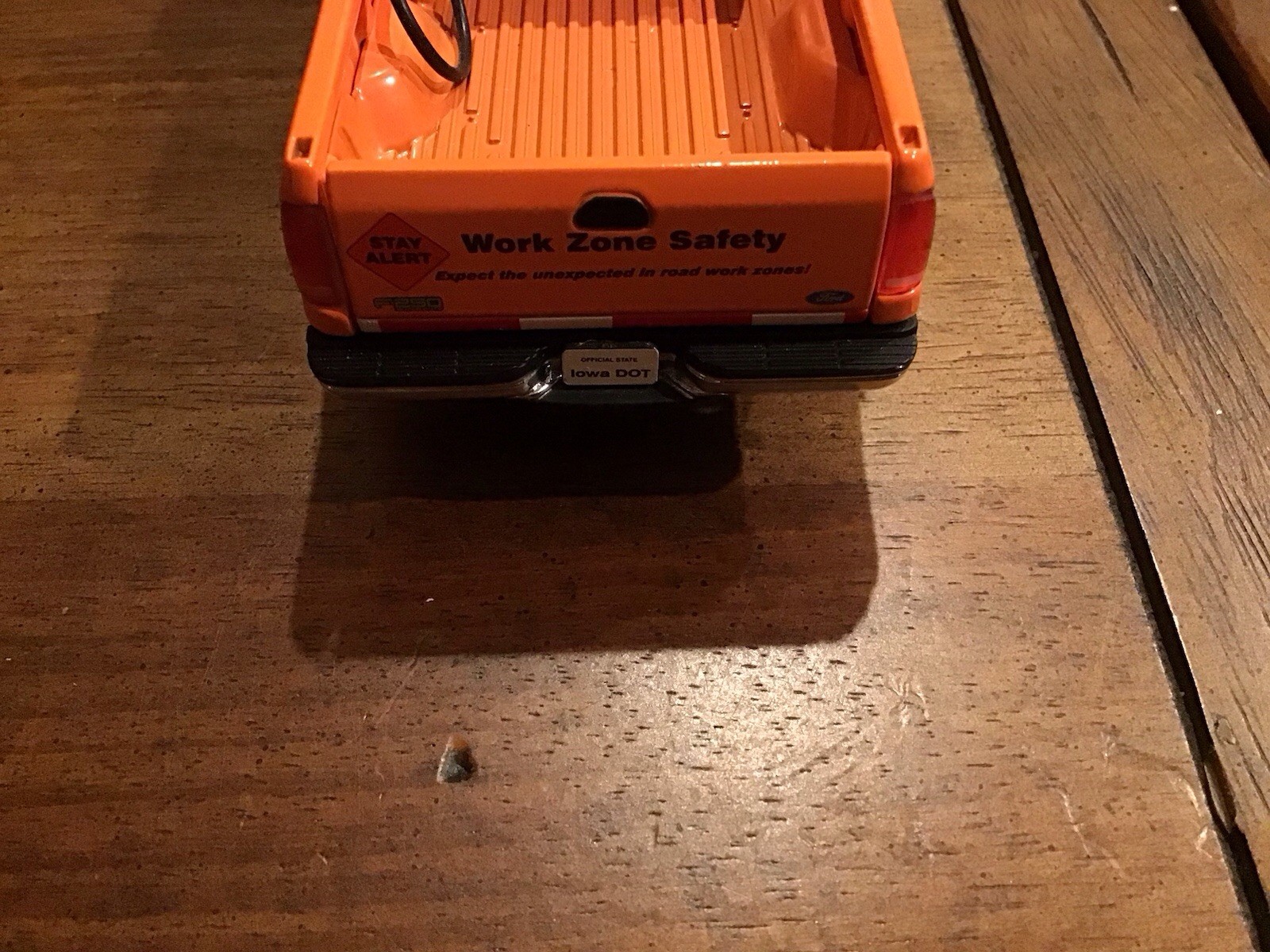 1:34 Scale Die Cast First Gear Truck With 4 Cones Missing Side Mirror ￼
