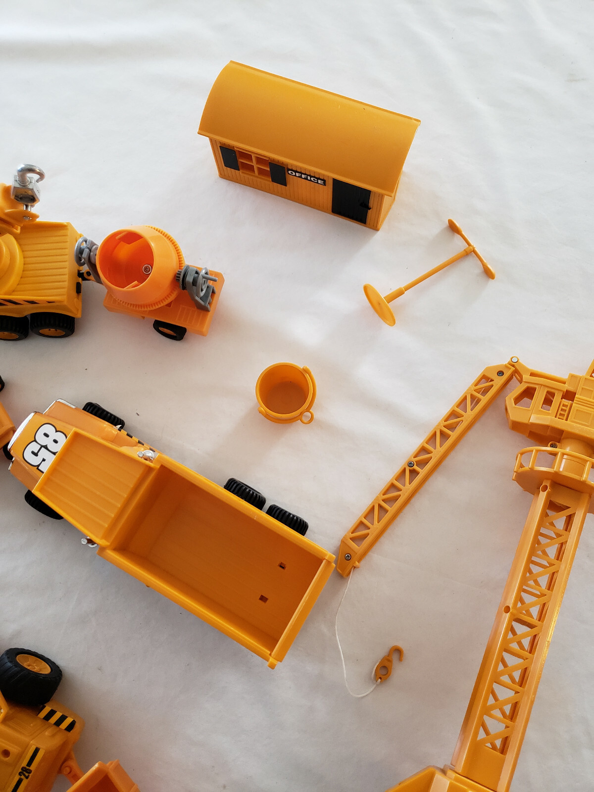 VTG 90&rsquo;S Plastic Yellow Construction Equipment SET: TRUCKS, CEMENT MIXER, ETC