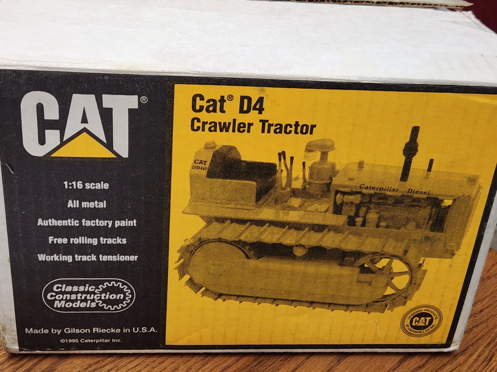1/16 CCM Riecke Caterpillar D4 Dozer Tractor